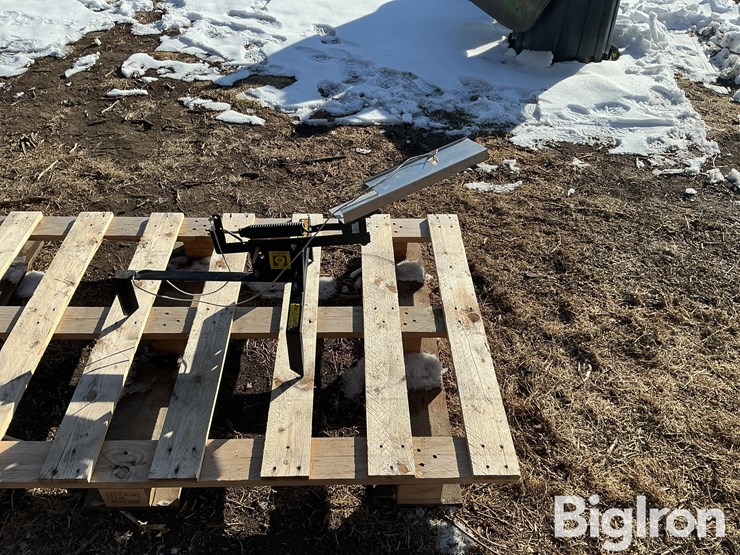 hoppes-blue-rock-thrower-image-4