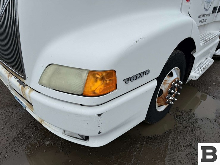 2001-volvo-vnl-tractor-truck---albany,-or-image-12