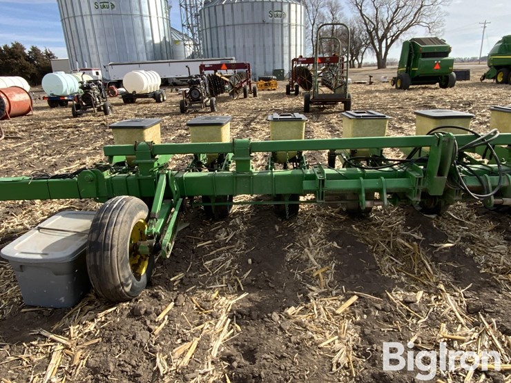 john-deere-37-image-17