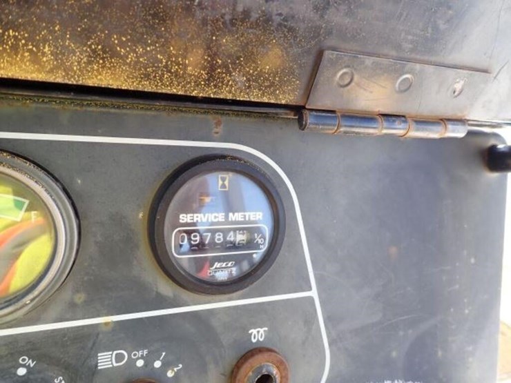 1998-komatsu-d21a-image-6