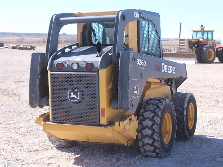 2011-deere-326d-image-6
