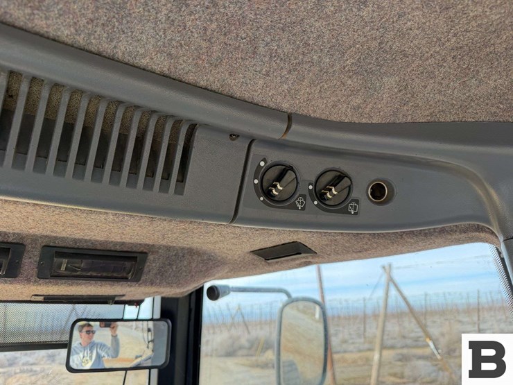 1996-challenger-45-image-70