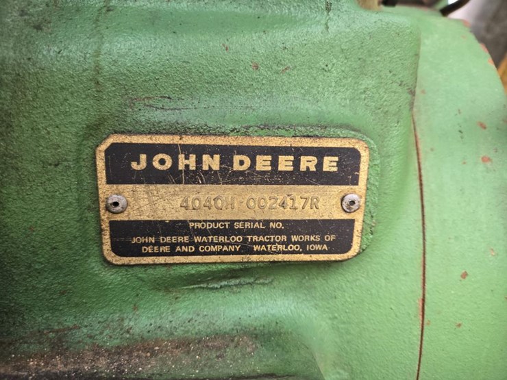 john-deere-4040-image-16