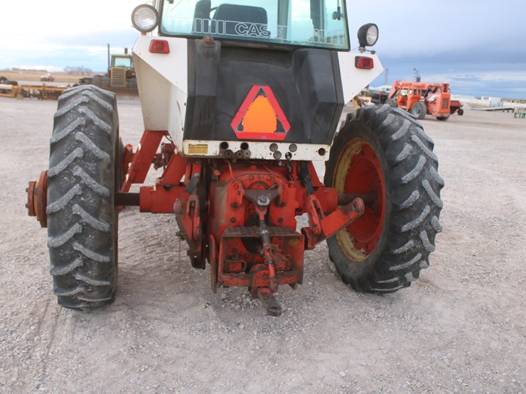 #1012-•-case-2390-tractor-image-35