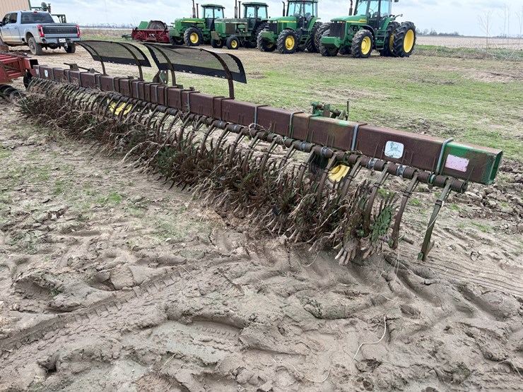 john-deere-400-image-3