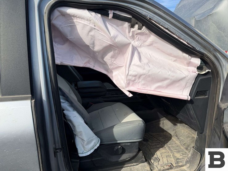 2022-ford-f150-image-27