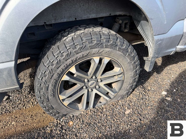 2022-ford-f150-image-23