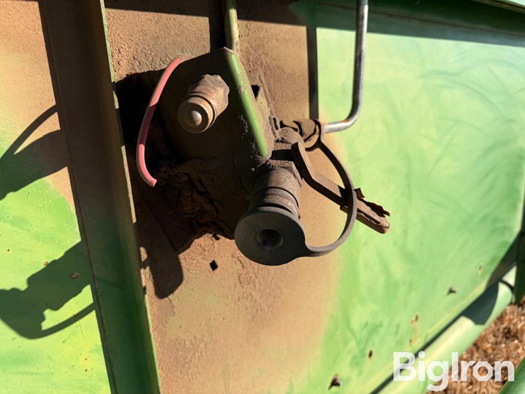 john-deere-924-image-10