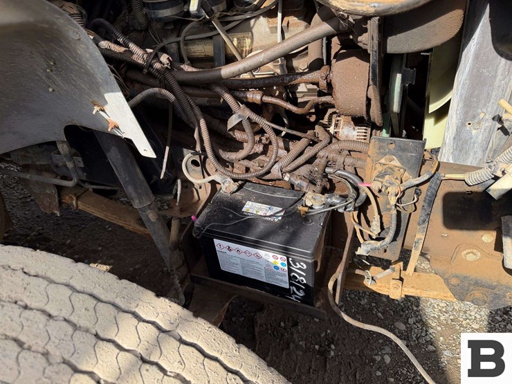 1993-ford-f700-image-28