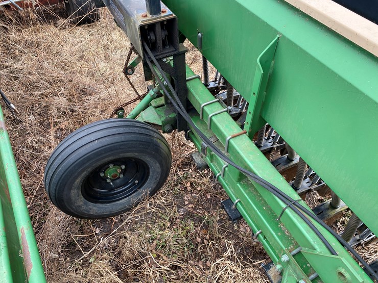 great-plains-solid-stand-30-image-28