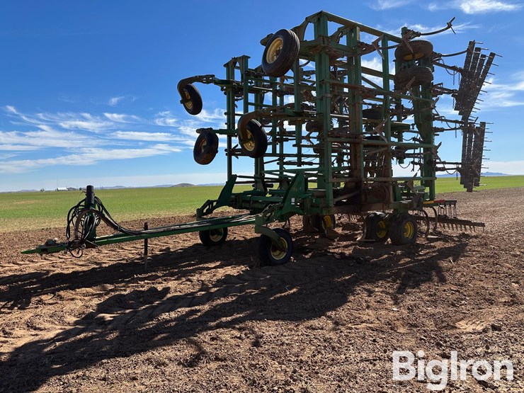 2004-john-deere-2410-image-1