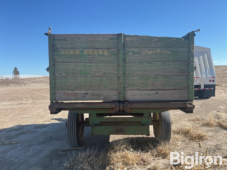 john-deere-112-image-6