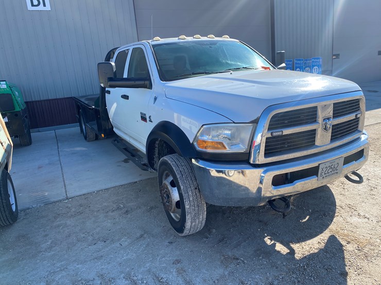 2012-dodge-ram-5500-image-13