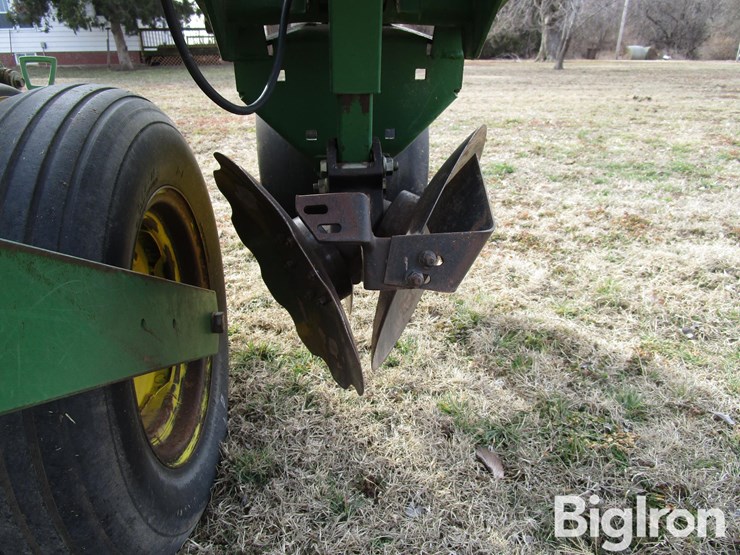 john-deere-7200-image-16