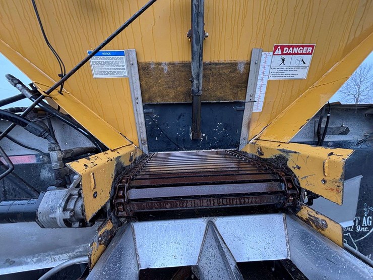 2012-ag-chem-tg7300-image-25