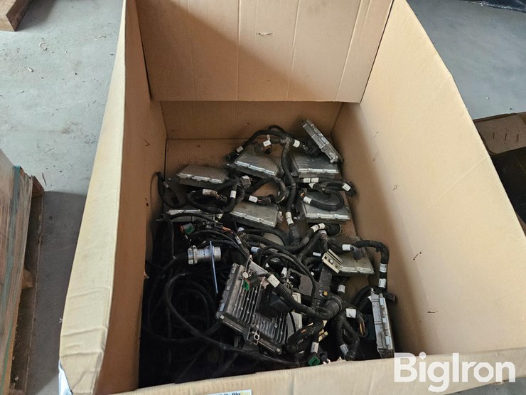 john-deere-ruc-2-electric-drive-modules-image-12