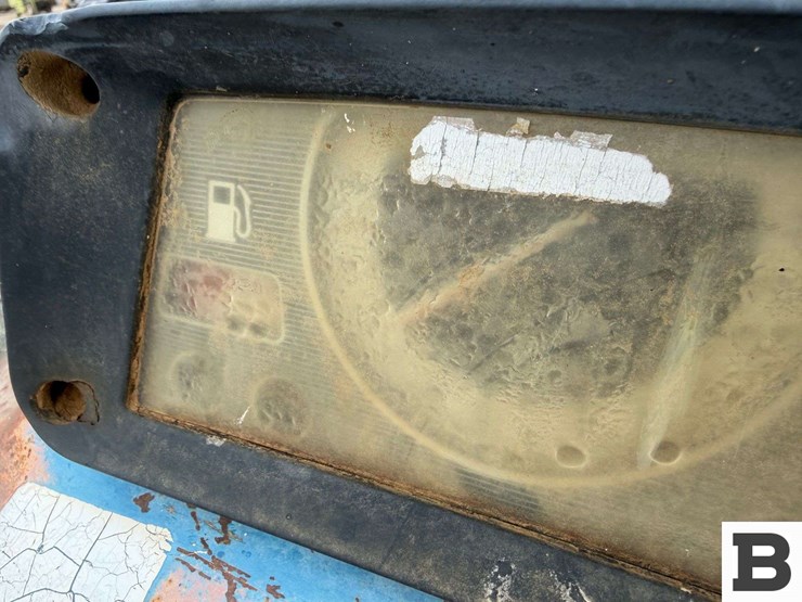 1985-ford-4610-image-32