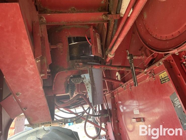 1986-case-ih-1660-image-10