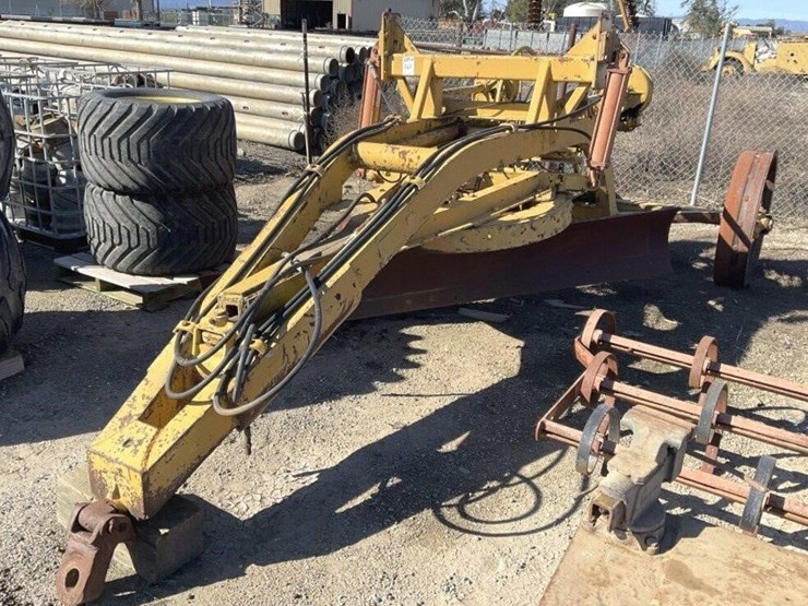 caterpillar-10-image-1