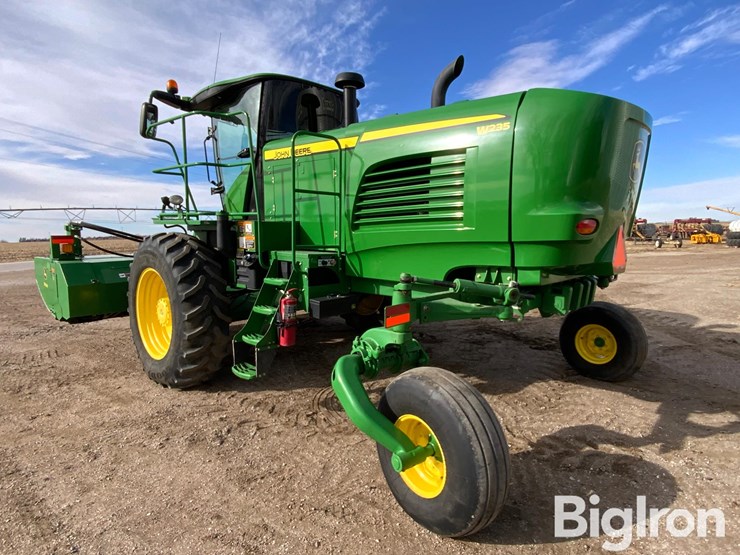 2015-john-deere-w235-image-7