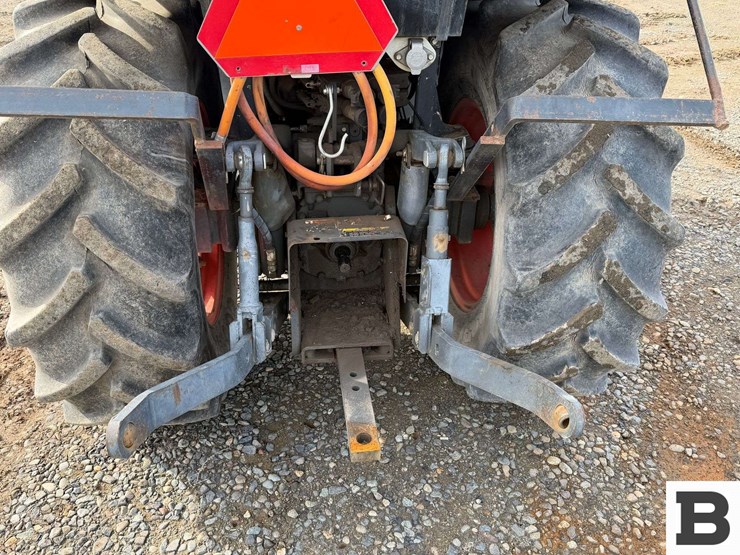 2016-kubota-m8540hd-image-14