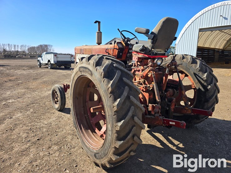 1965-international-656-image-7