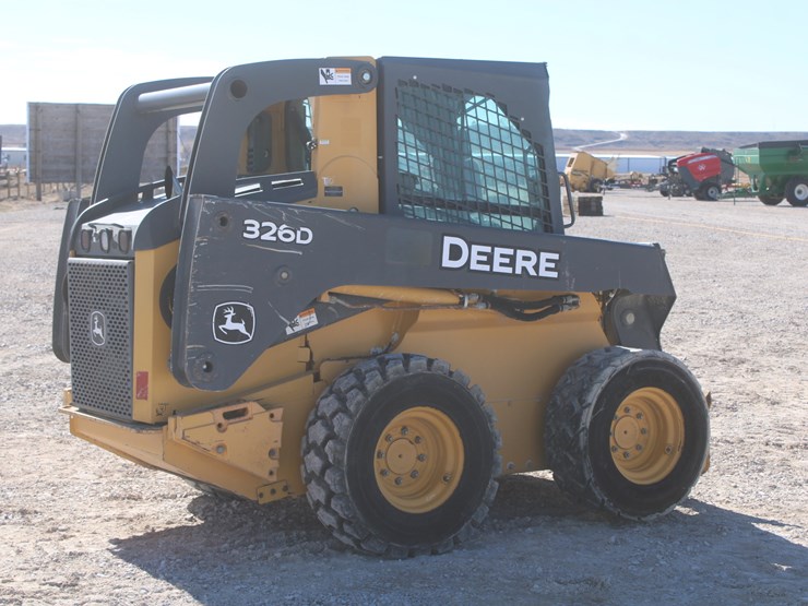 2011-deere-326d-image-8