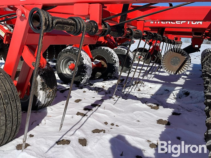 2018-kuhn-krause-interceptor-8050-image-19