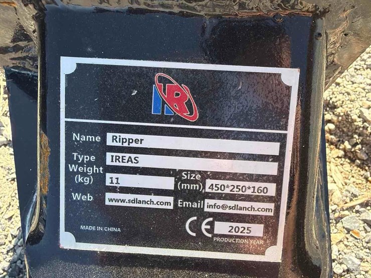 mini-excavator-ripper-image-3