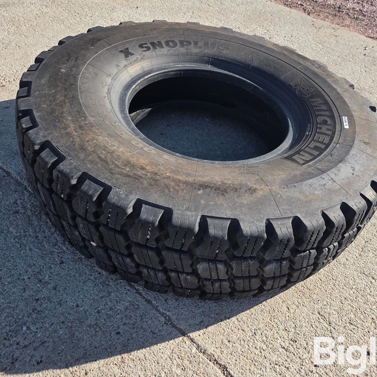Michelin X Snow Plus 14.00R24 Grader Tire