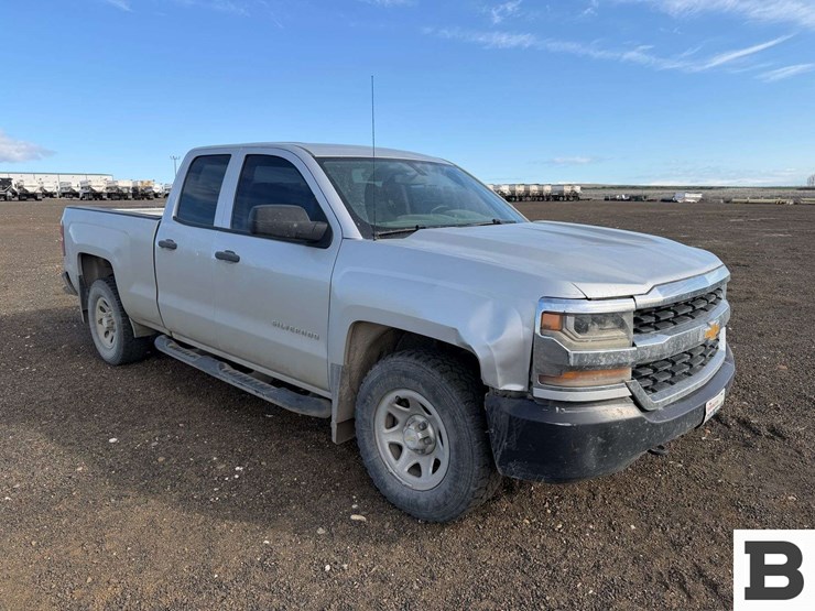 2018-chevrolet-silverado-1500-image-8