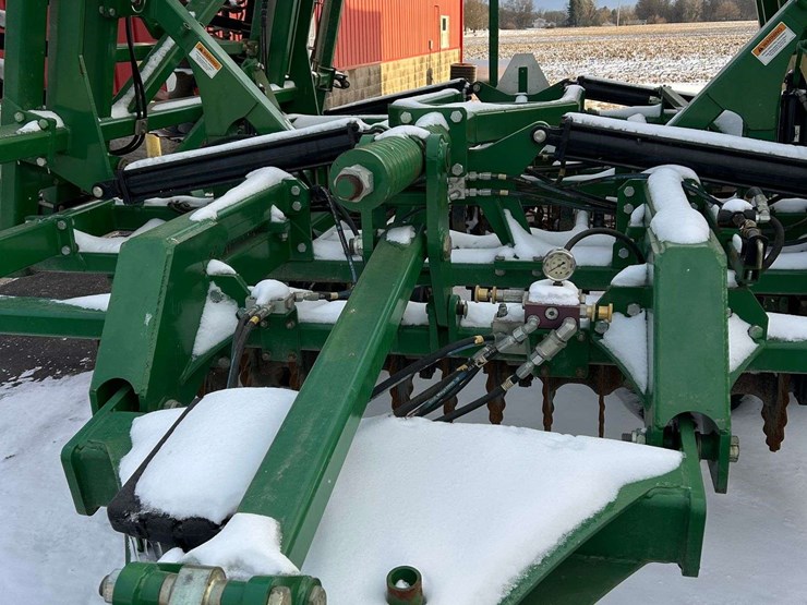 great-plains-3000tm-image-14