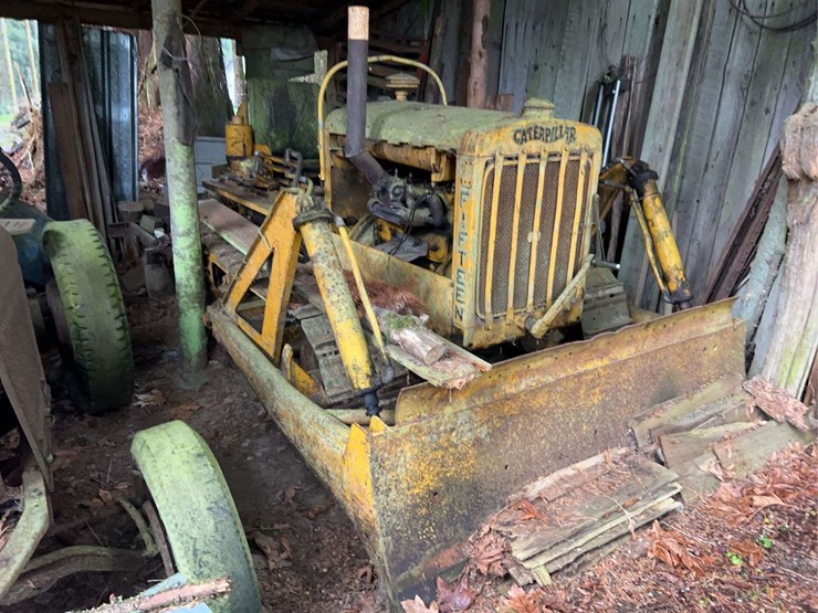 caterpillar-fifteen-image-1