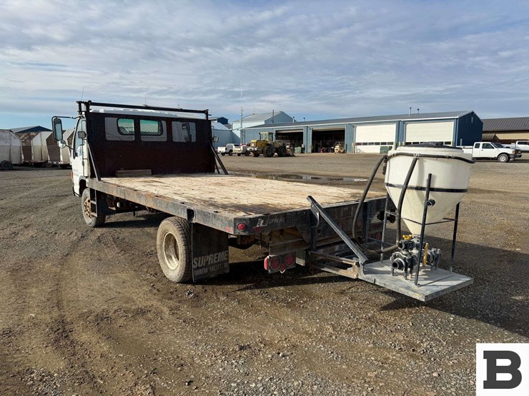 1999-isuzu-npr-image-3