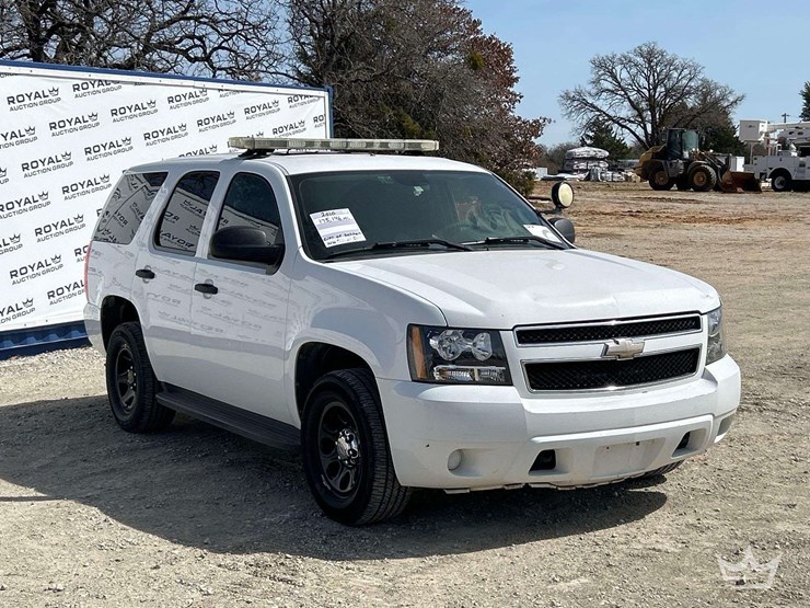 2010-chevrolet-tahoe-image-2