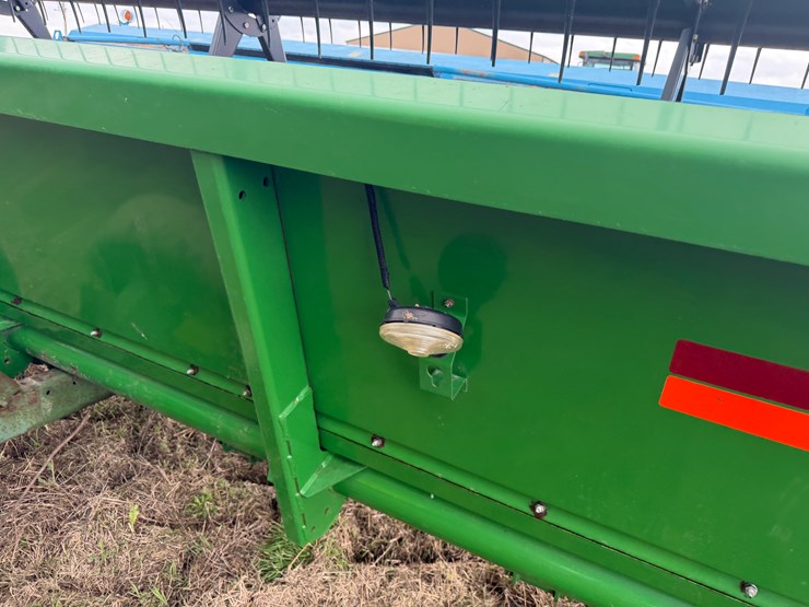 2013-john-deere-630f-image-9