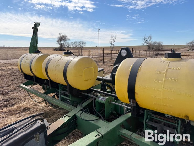 john-deere-7200-image-12