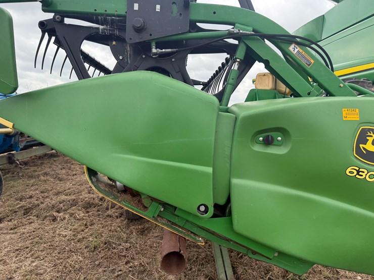 2013-john-deere-630f-image-21