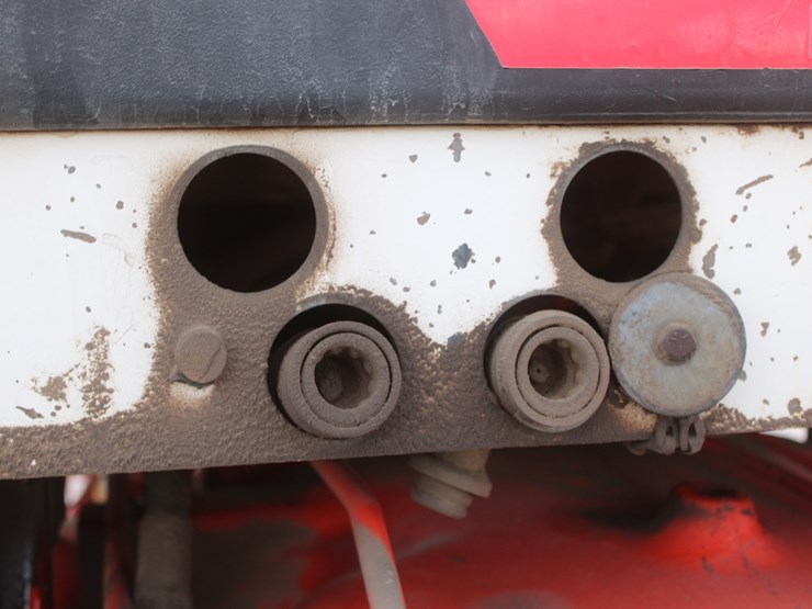 #1012-•-case-2390-tractor-image-37