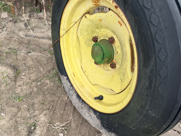 john-deere-400-image-7