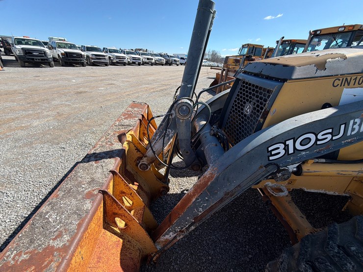 deere-310sj-image-7