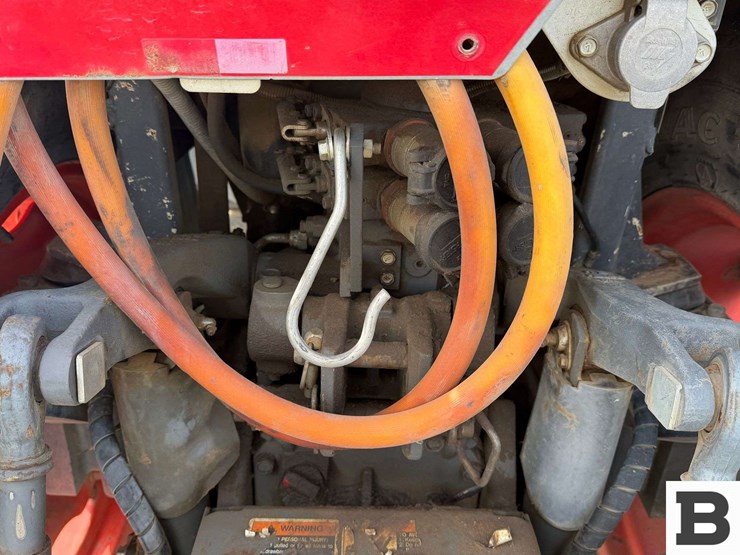 2016-kubota-m8540hd-image-16