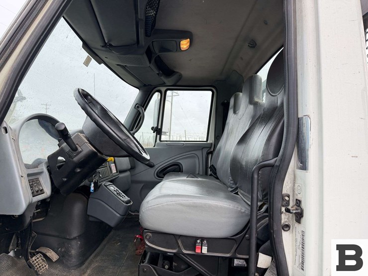 2007-international-durastar-4400-image-43