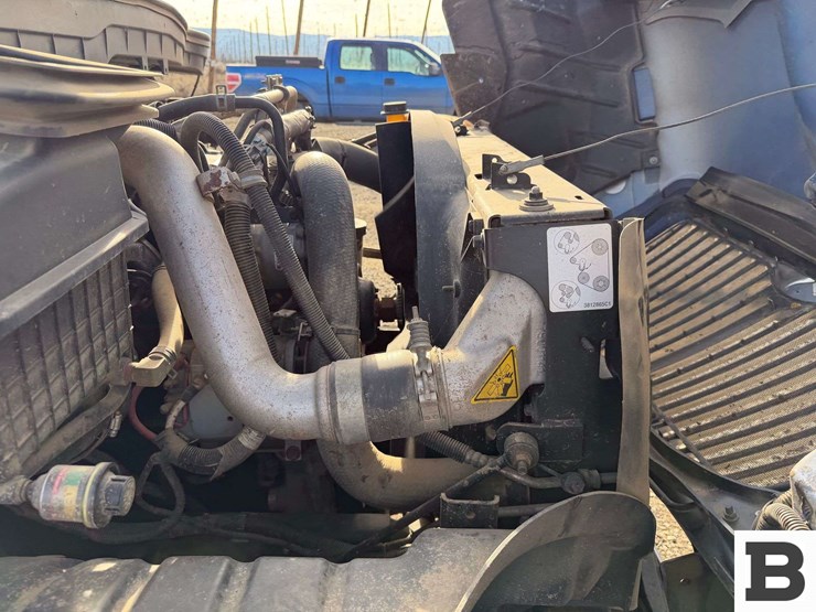 2015-international-durastar-4300-image-28