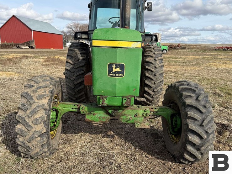 john-deere-4630-image-8
