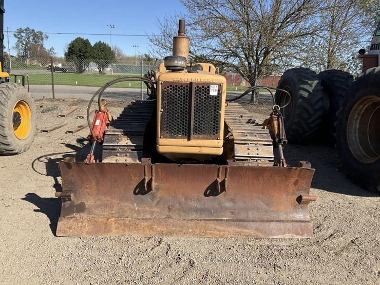 caterpillar-d4c-image-2