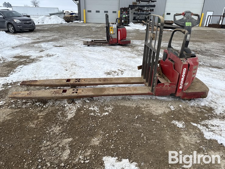 raymond-8400-image-8