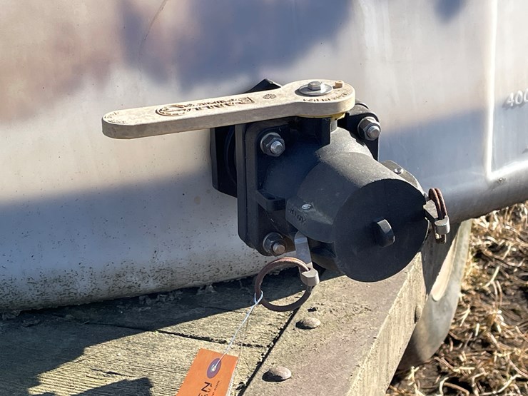 #3527-•-1400-gallon-poly-tank-image-7