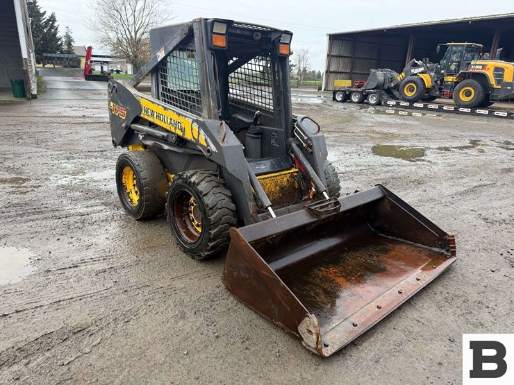 new-holland-l175-image-7