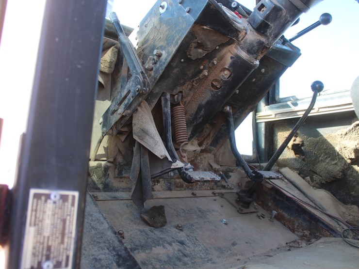 1980-versatile-875-image-87